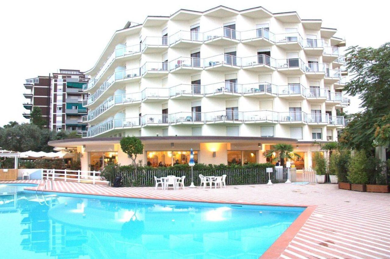 Hotel Bellevue Beach - Sul Mare Milano Marittima Esterno foto