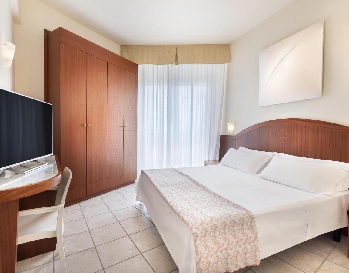 Hotel Bellevue Beach - Sul Mare Milano Marittima Esterno foto